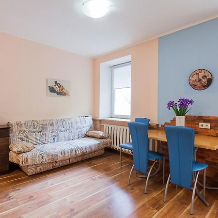 Cozy Apartments Near Olympic Stadium Kyiv Exterior foto