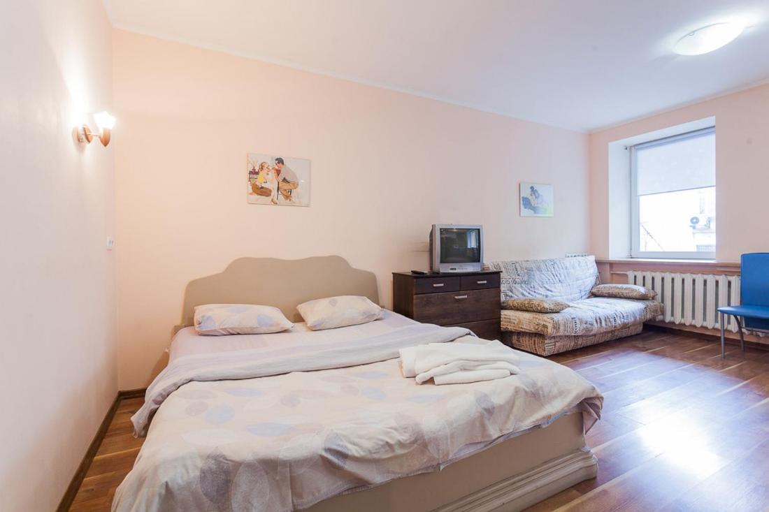 Cozy Apartments Near Olympic Stadium Kyiv Exterior foto